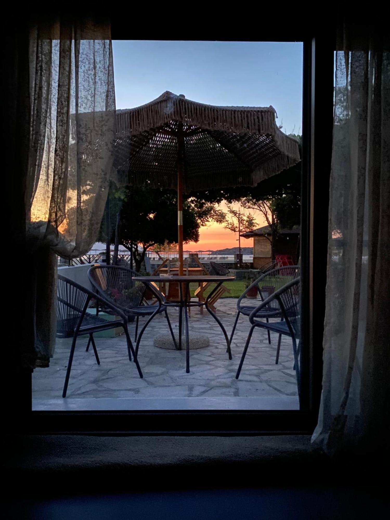 Akasti Slow Living Paralia Sikias Kültér fotó
